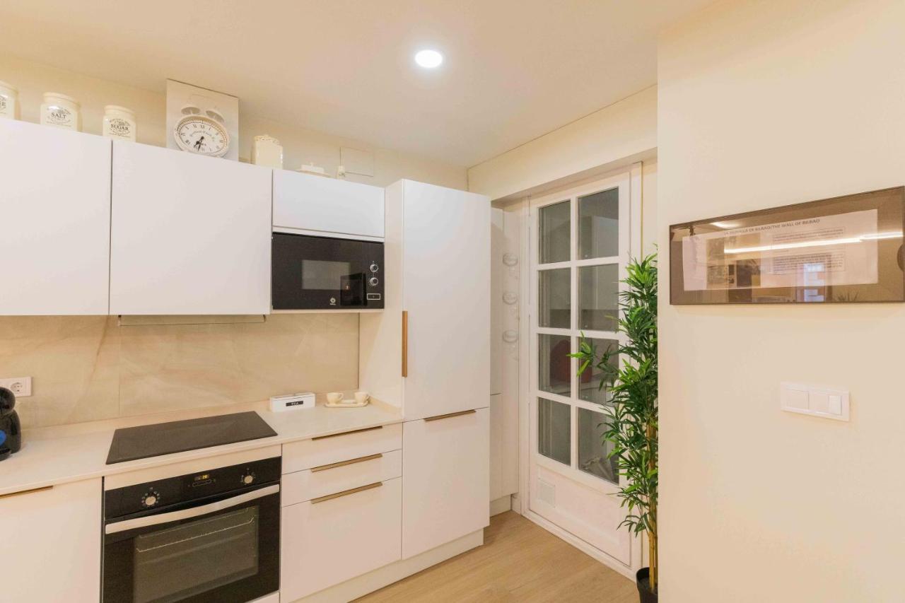 Apartament Bilbao Chic Barrena Old Town Zewnętrze zdjęcie