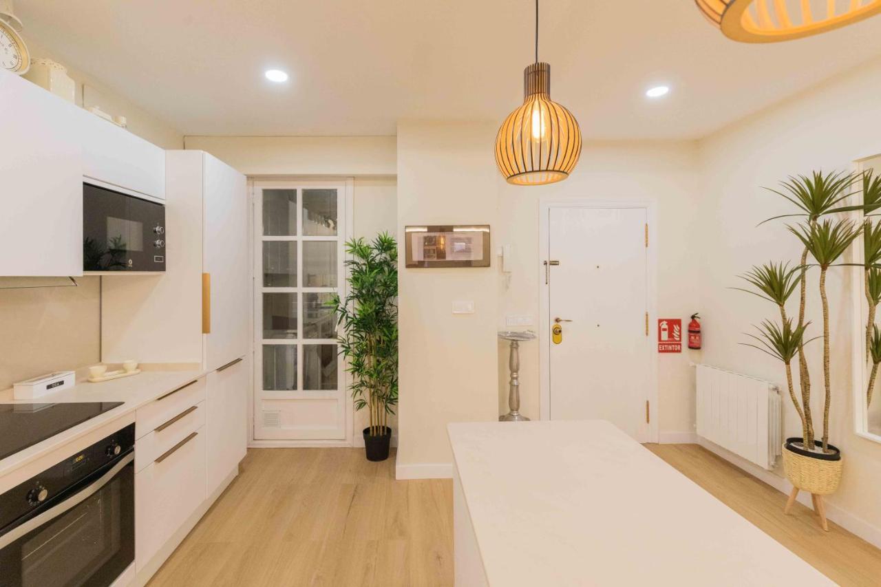 Apartament Bilbao Chic Barrena Old Town Zewnętrze zdjęcie