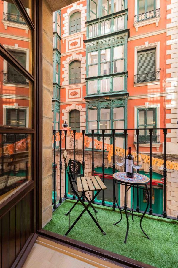 Apartament Bilbao Chic Barrena Old Town Zewnętrze zdjęcie