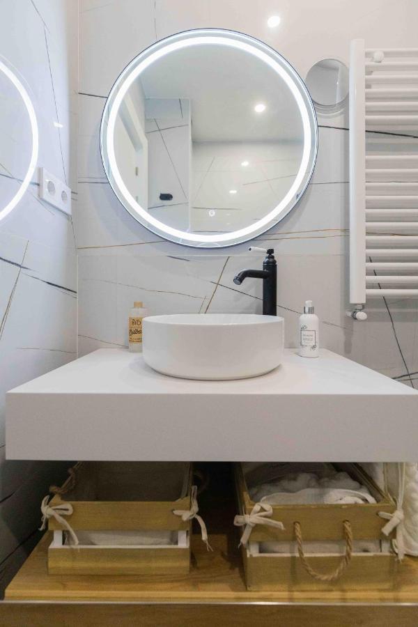 Apartament Bilbao Chic Barrena Old Town Zewnętrze zdjęcie